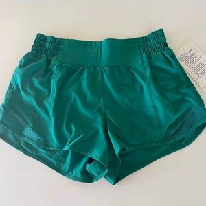 Lululemon Hotty Hot High Rise 2.5" Cascadia Green NWT Size 6